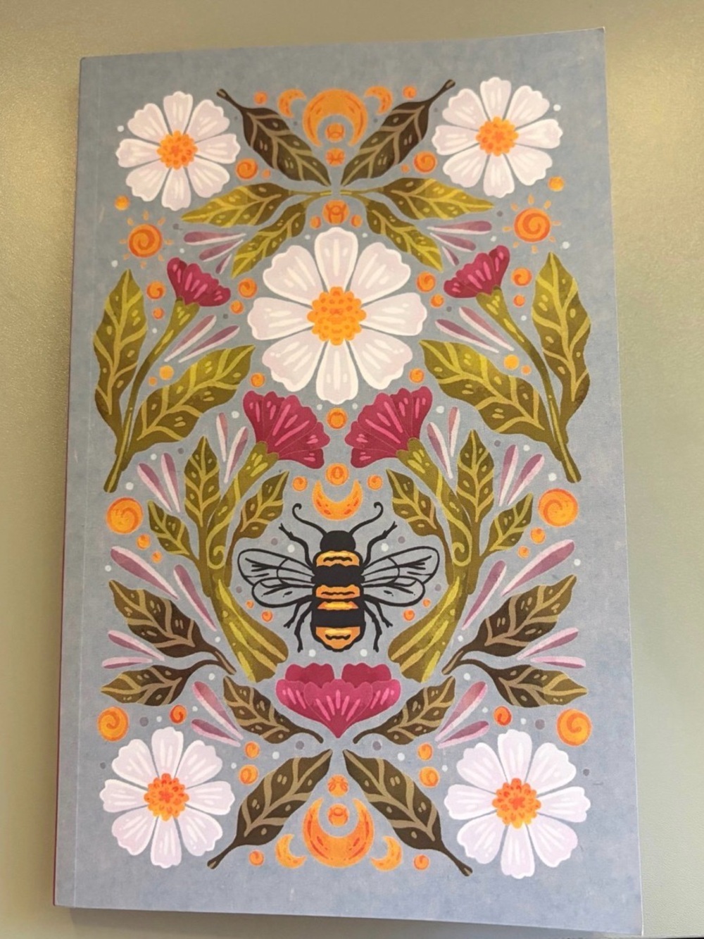 Denik HONEYBEE TEA CLASSIC LAYFLAT NOTEBOOK